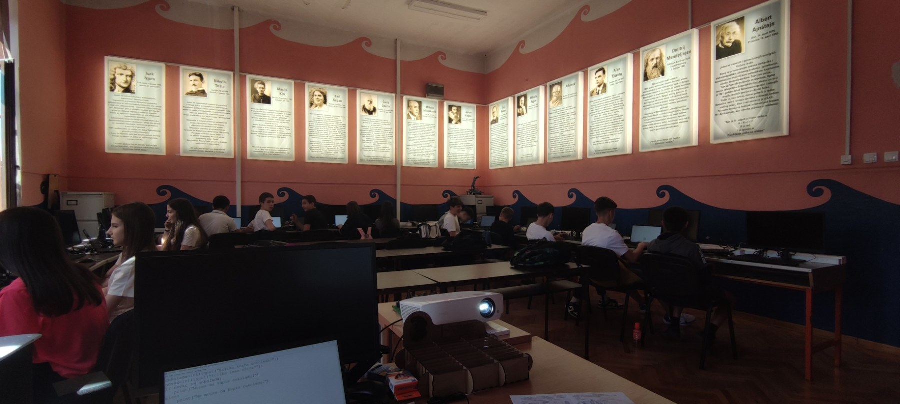 Osvetljeni portreti i tekstovi o naučnicima